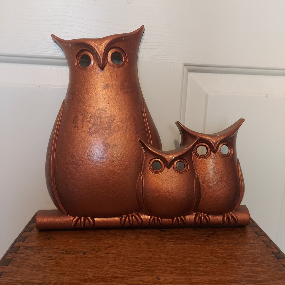 Vintage Dart Ind MCM 1975 Owl Family Wall Hanging Plaque Copper Tone 7415 12x12